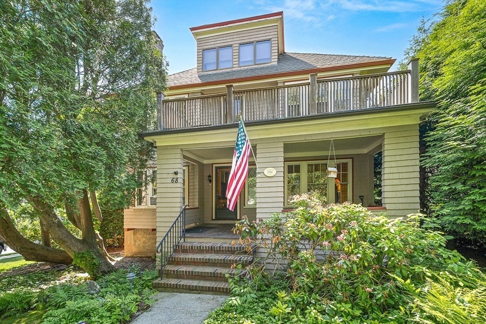 Pending $1,475,000 • Co-Listing Agent