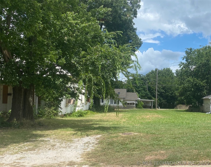 804 E 8th Lot