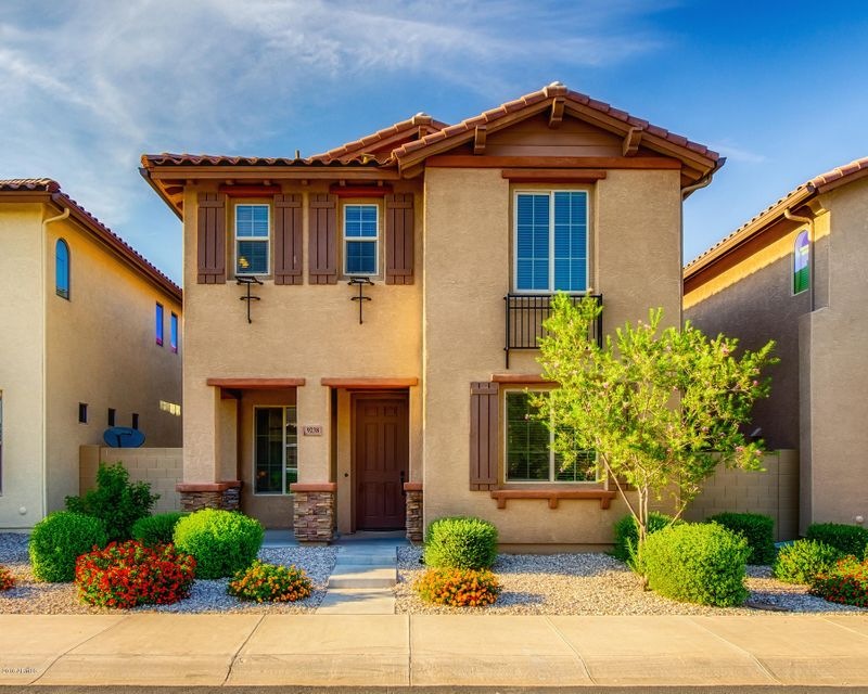 01 9238 W Coolbrook