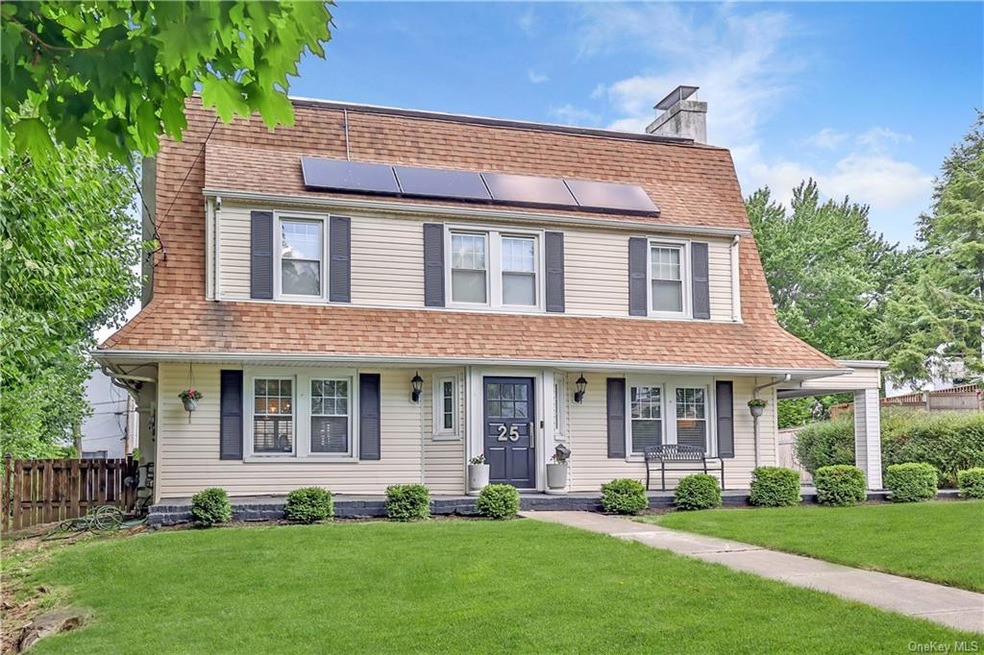 Sold $901,888 • Co-Listing Agent