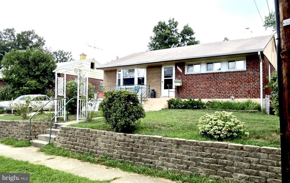 2210 Chapman Rd, Hyattsville, MD 20783 - photo 1