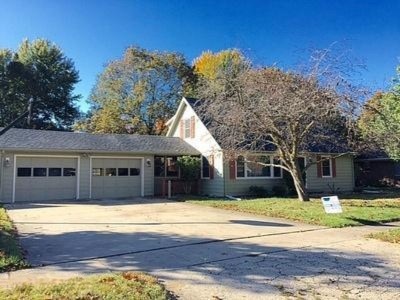 1105 E Hatch -Boland