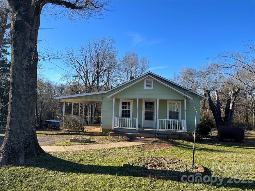 1095 Turnersburg Hwy unit 10, 11, Statesville, NC 28625 - photo 1