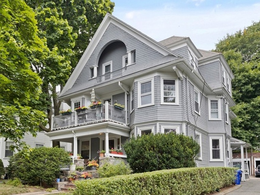 25 Bartlett Crescent unit 1, Brookline, MA 02446 - photo 1