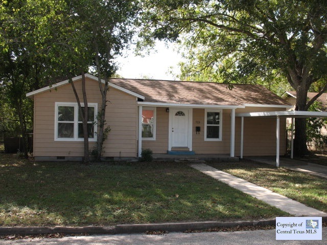 723 Bismark St, Seguin, TX 78155 - photo 1