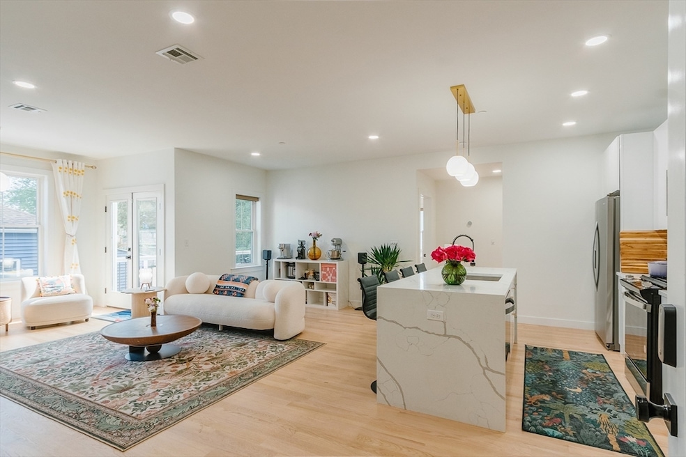 43 Withington St unit 7, Dorchester Center, MA 02124 - photo 1