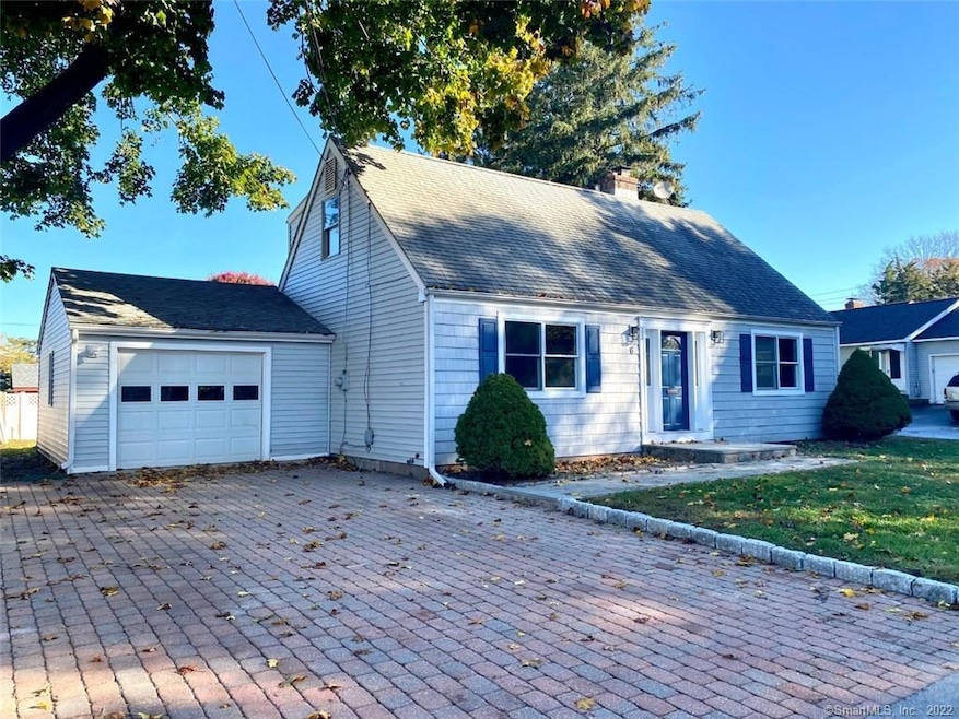 6 Howard St, Old Saybrook, CT 06475 - photo 1