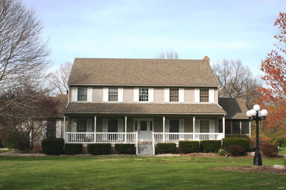 4 Huntleigh Dr, Collinsville, IL 62234 - photo 1