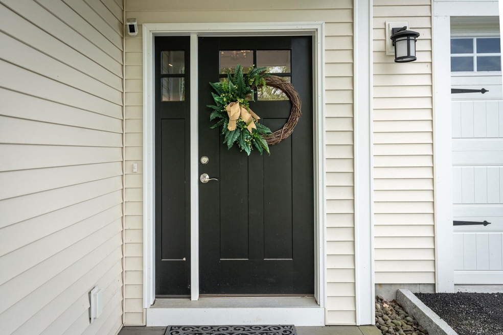 1 Chadwick Cir, Windham, NH 03087 - photo 1