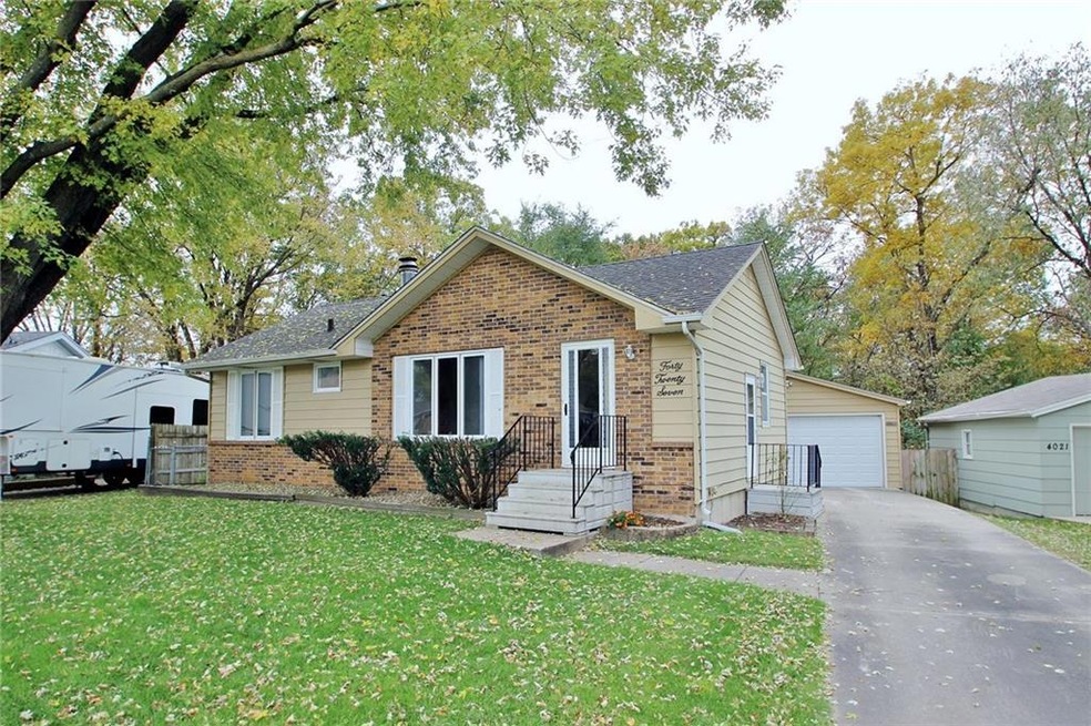 4027 Timber Ln, Des Moines, IA 50317 - photo 1