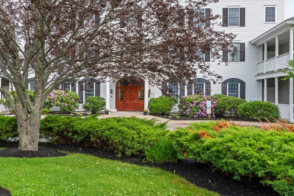 106 Farragut Way unit 261, Kennebunk, ME 04043 - photo 1