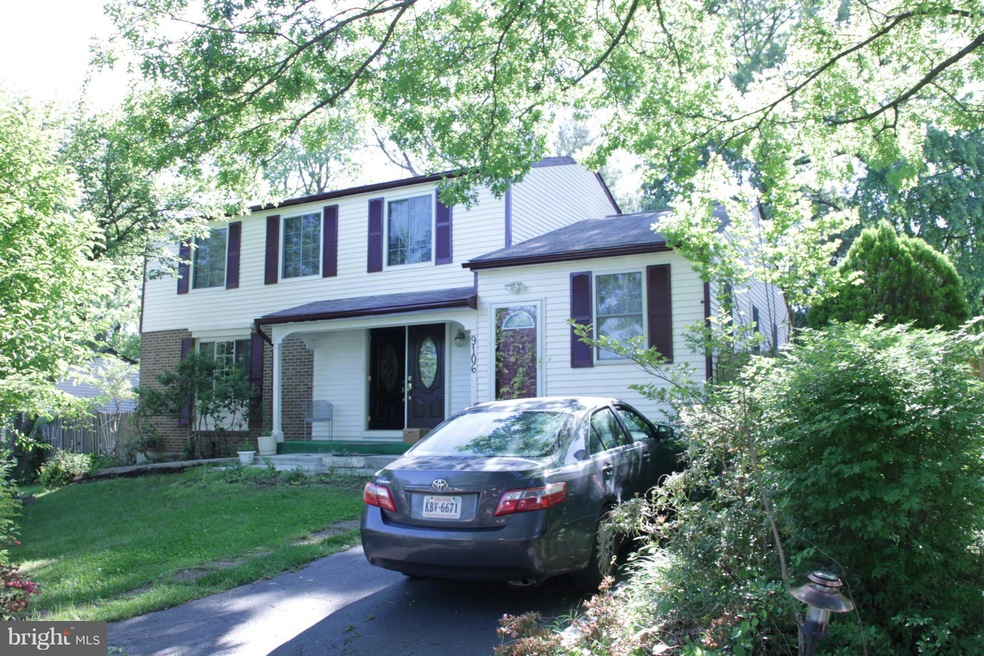 9106 Hunting Pines Place, Fairfax, VA 22032 - photo 1
