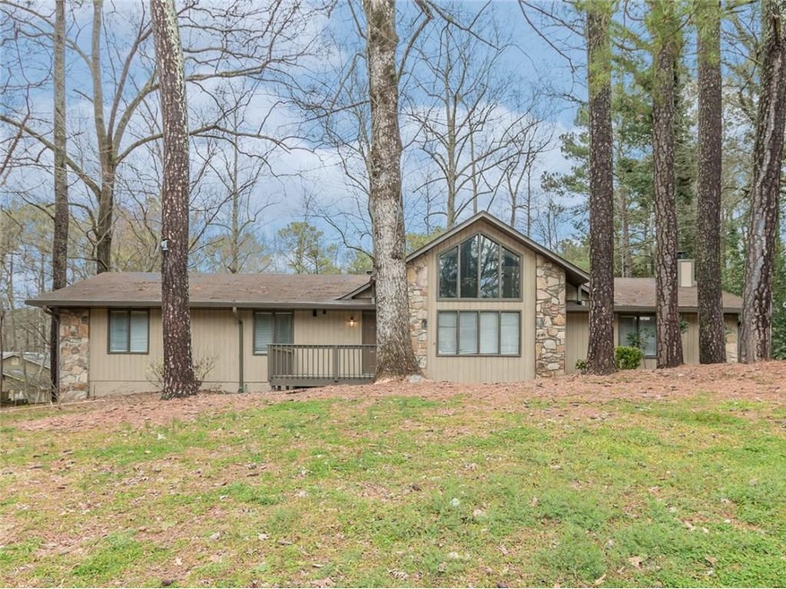 Front view with front porch 2 step entry of ranch 