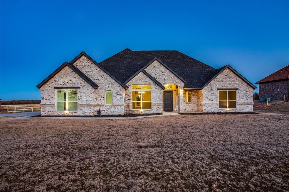 8320 Old Springtown Rd, Springtown, TX 76082 - photo 1