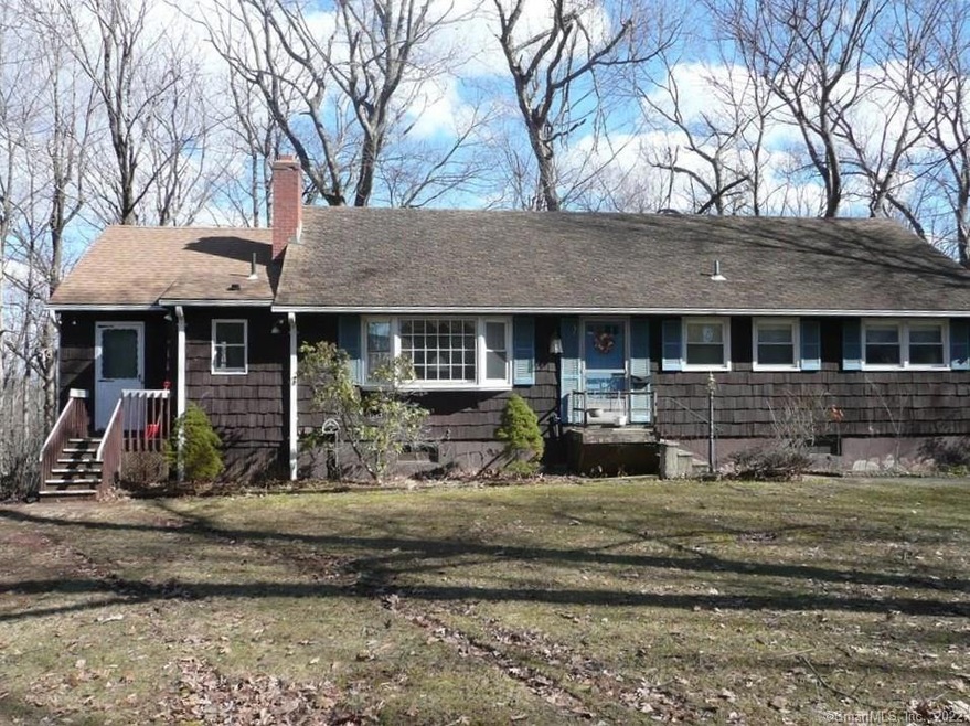 807 Shuttle Meadow Ave, Berlin, CT 06037 - photo 1