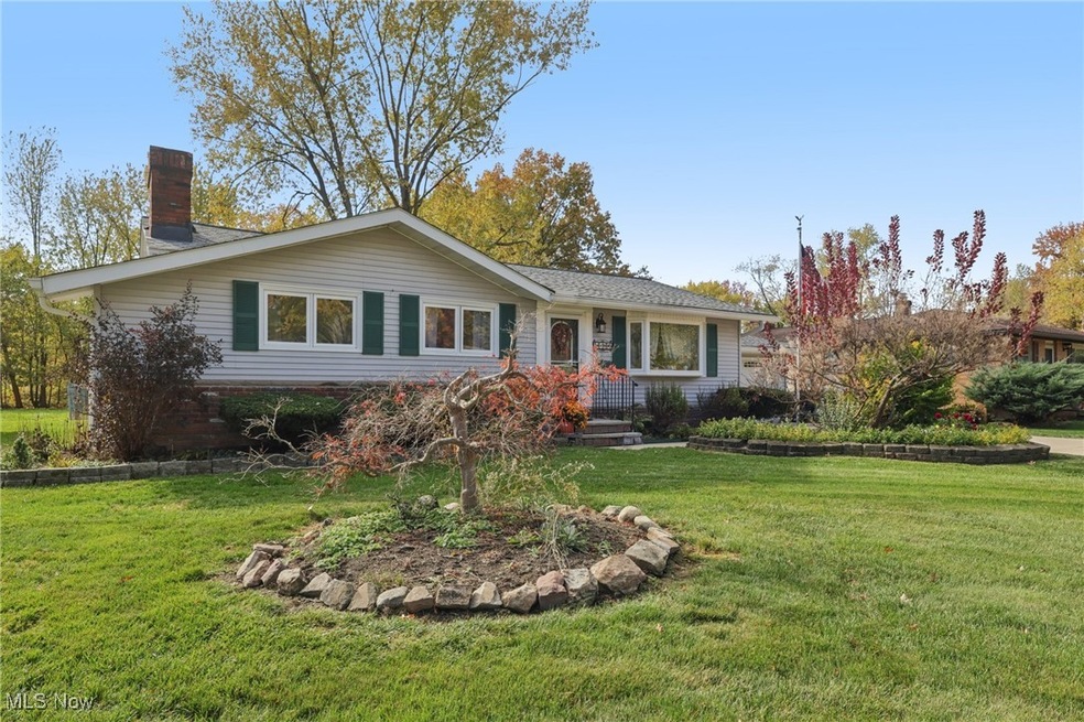 26915 Eastwood Ln, Olmsted Falls, OH 44138 - photo 1