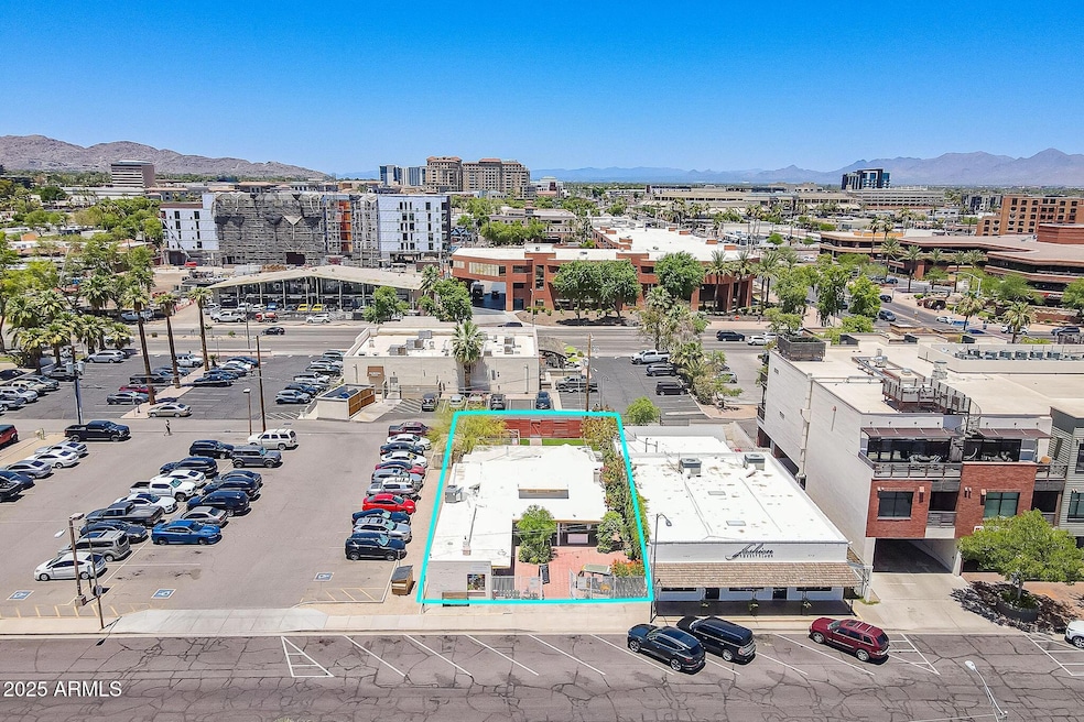 For Sale $2,475,000 • Co-Listing Agent