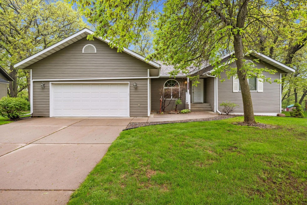 2019 High Dr, Sauk Rapids, MN 56379 - photo 1