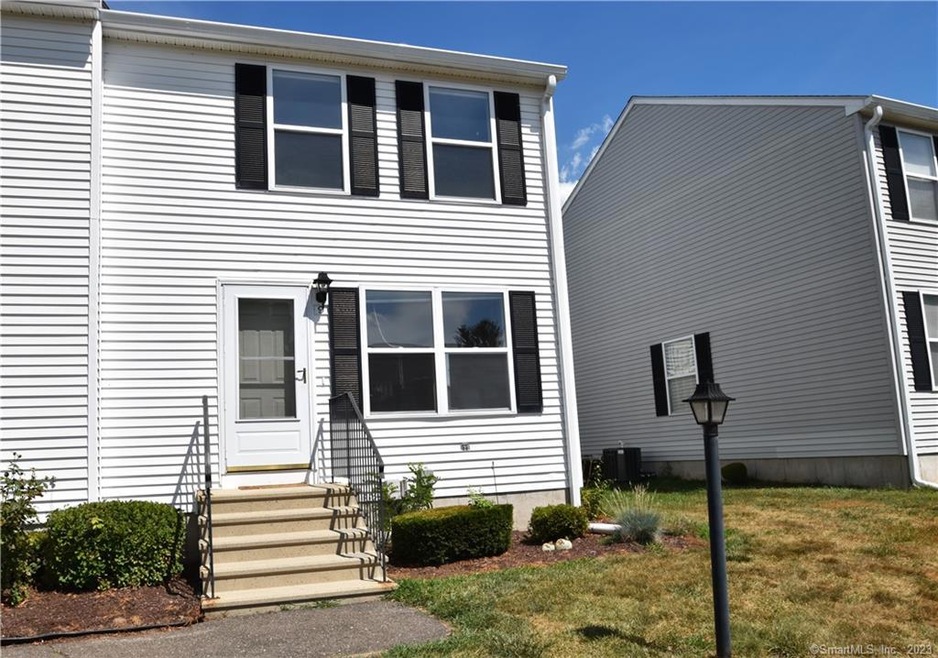 9 Summersweet Dr unit 9, Glastonbury, CT 06033 - photo 1