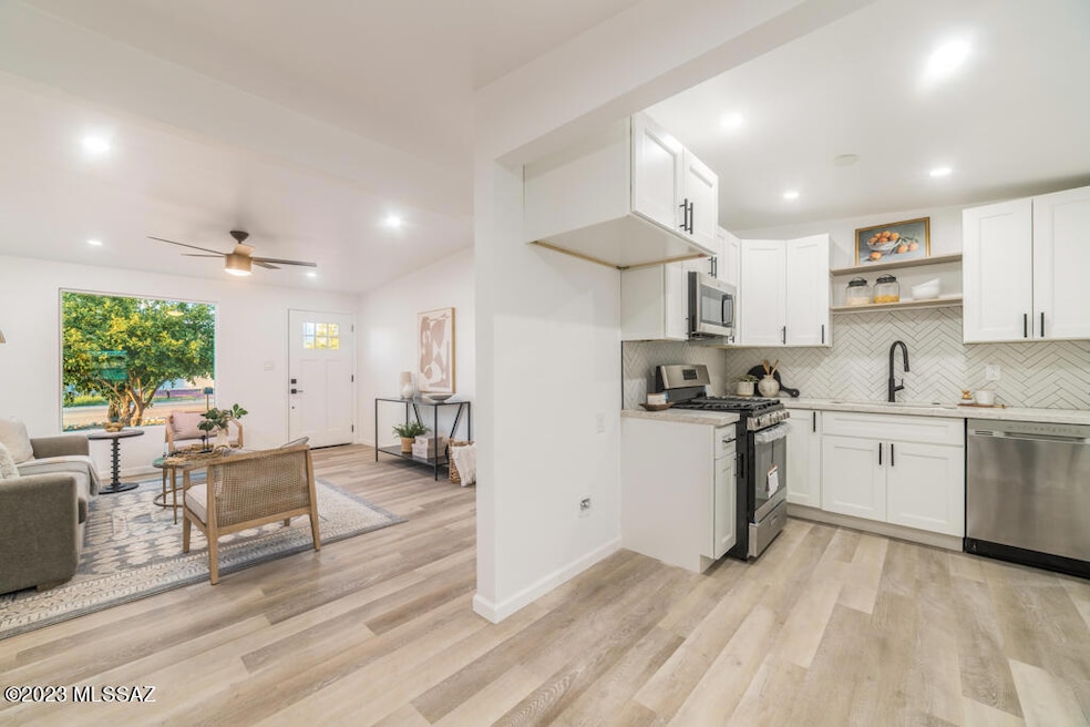 5640 E 35th St - MLS IMAGES-12