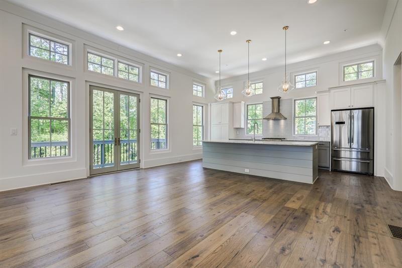 Standard premium Armstrong architectural LTV floor
