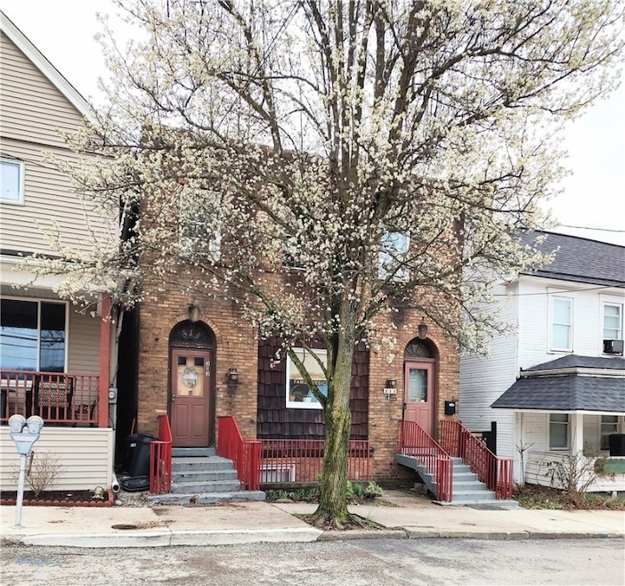 311& 313 N. Second St., Apollo