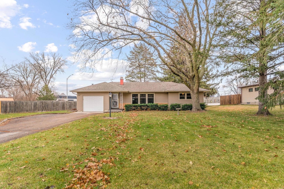 3004 Hillcrest Dr, Cedar Falls, IA 50613 MLS NBR20235119