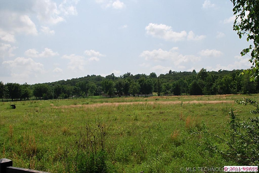 3810 Whitetail Cr, Tulsa, OK 74132 - photo 1