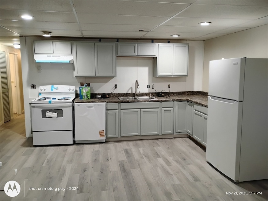 93 Pleasant St unit D, Ware, MA 01082 - photo 1