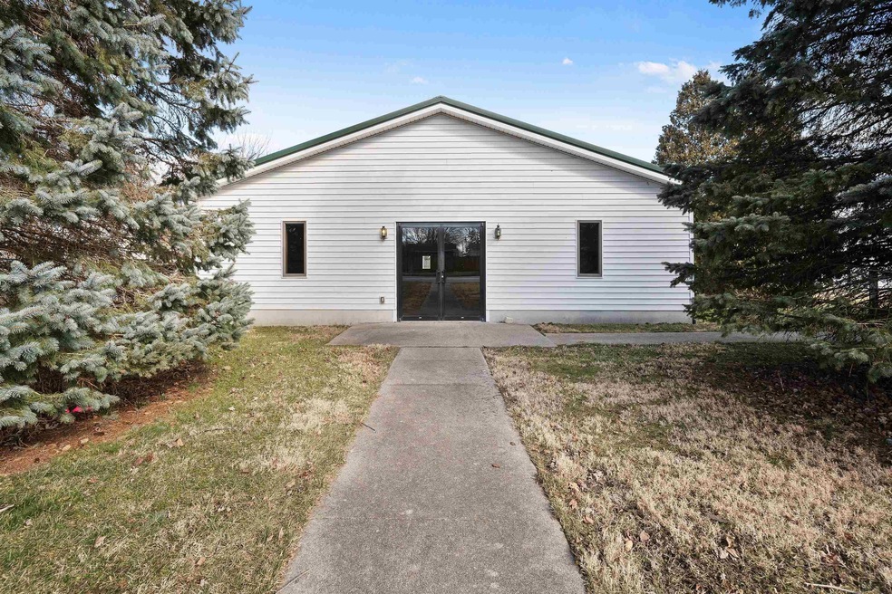 226 E 6th St, Warren, IN 46792 - photo 1