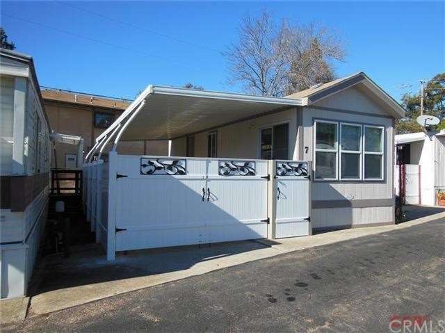 Wood siding, comp roof, dual pane windows, new fen