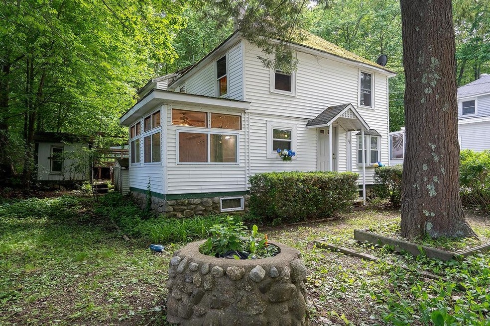 64 Broadway, Amherst, NH 03031 - photo 1