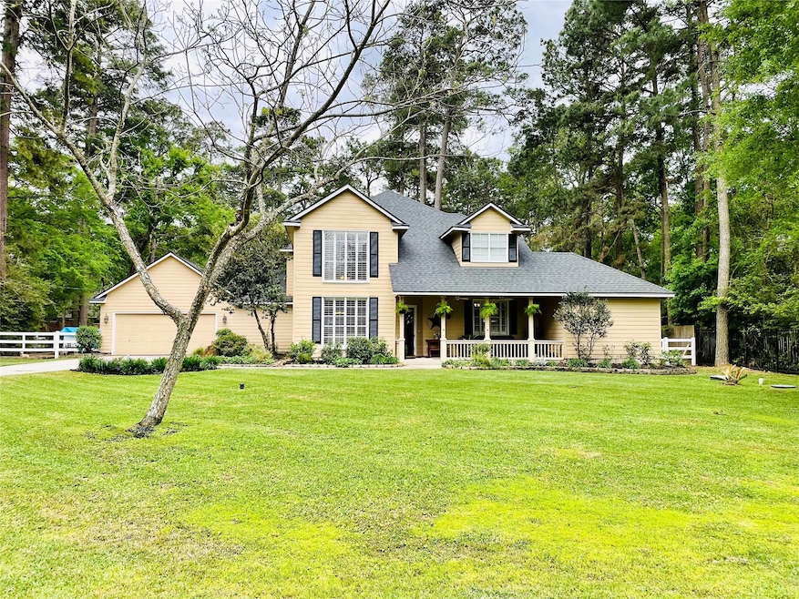 8 W Forest Ct, Conroe, TX 77384 - photo 1