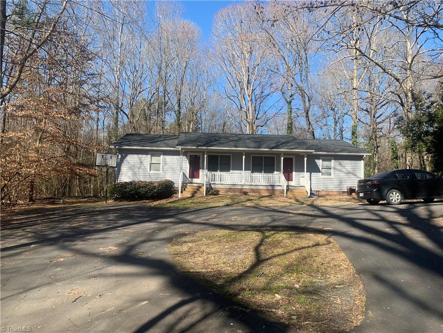 920 Mark Ave unit A & B, Asheboro, NC 27205 - photo 1