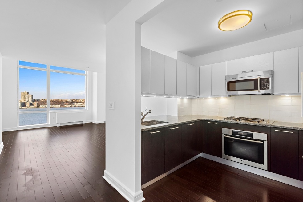 The Avery Condominium unit 14G, New York, NY 10069 - photo 1