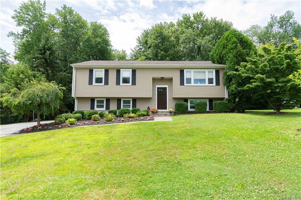 84 Blackberry Dr, Brewster, NY 10509 - photo 1