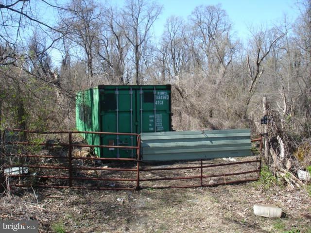 905 Old Walnut St, Capitol Heights, MD 20743 - photo 1