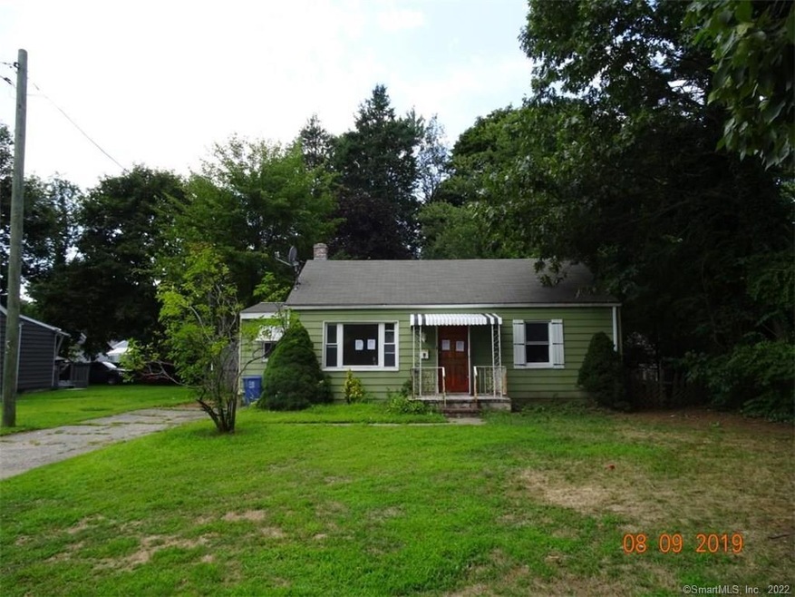 569 Huntington Turnpike, Bridgeport, CT 06610 - photo 1