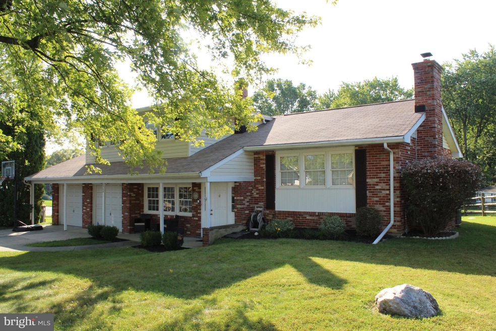 2500 Emerson Dr, Wilmington, DE 19808 - photo 1