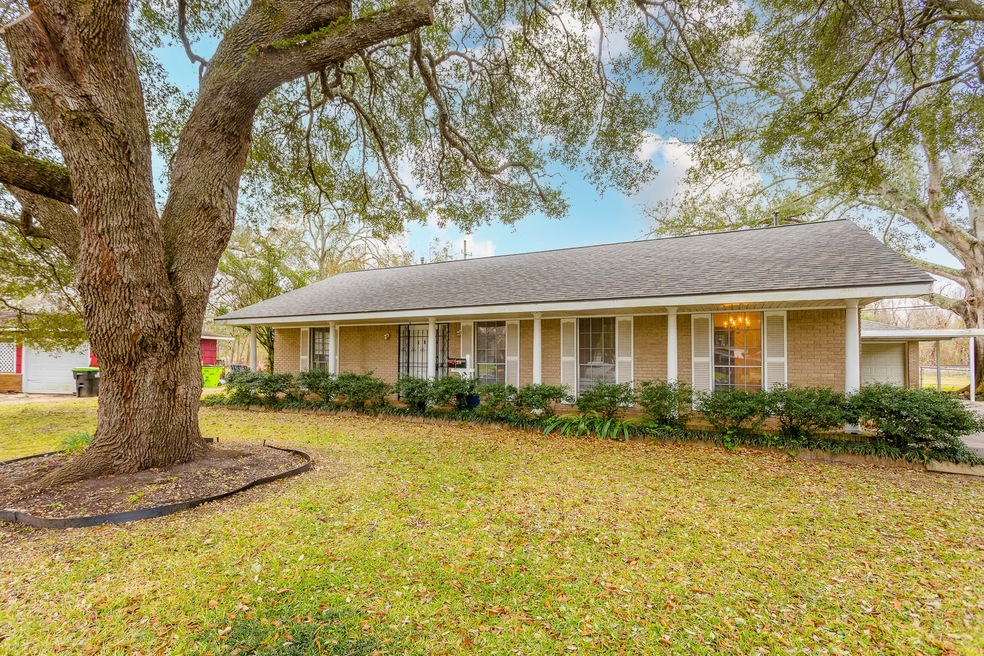 1316 Courtney Dr, Richmond, TX 77469 - photo 1