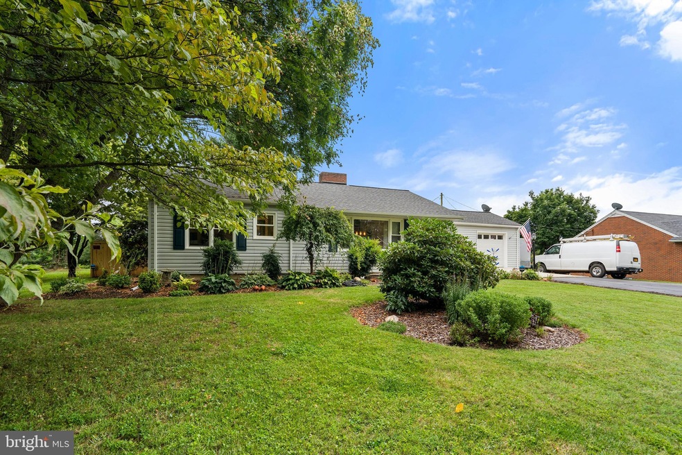 243 Norfolk Dr, Warrenton, VA 20186 - photo 1