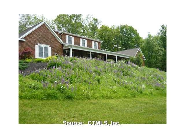 426 Middle Road Turnpike, Woodbury, CT 06798 - photo 1