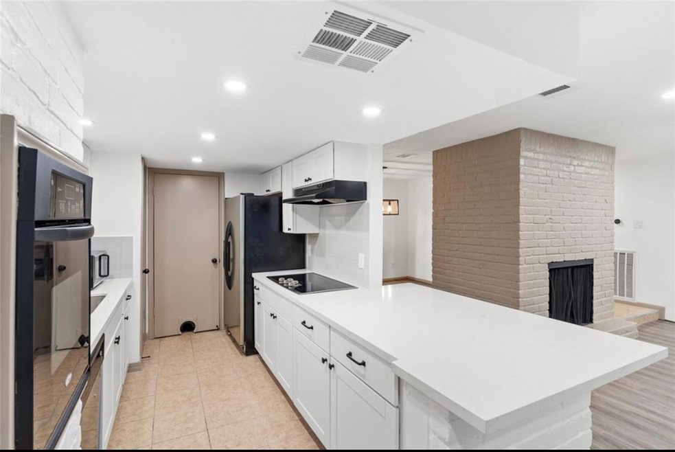 6419 Pirtlewood Cir, Houston, TX 77088 - photo 1