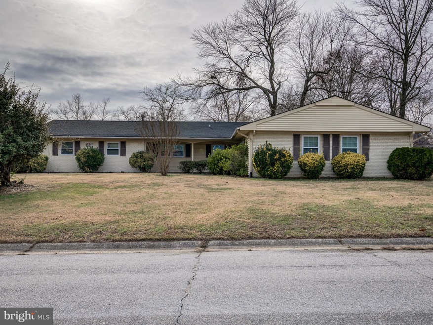 3400 Morlock Ln, Bowie, MD 20715 - photo 1