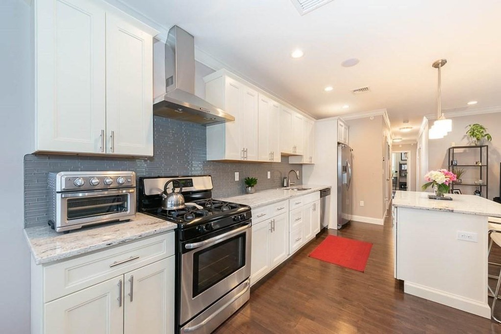 115 Main St unit 3, Winthrop, MA 02152 - photo 1