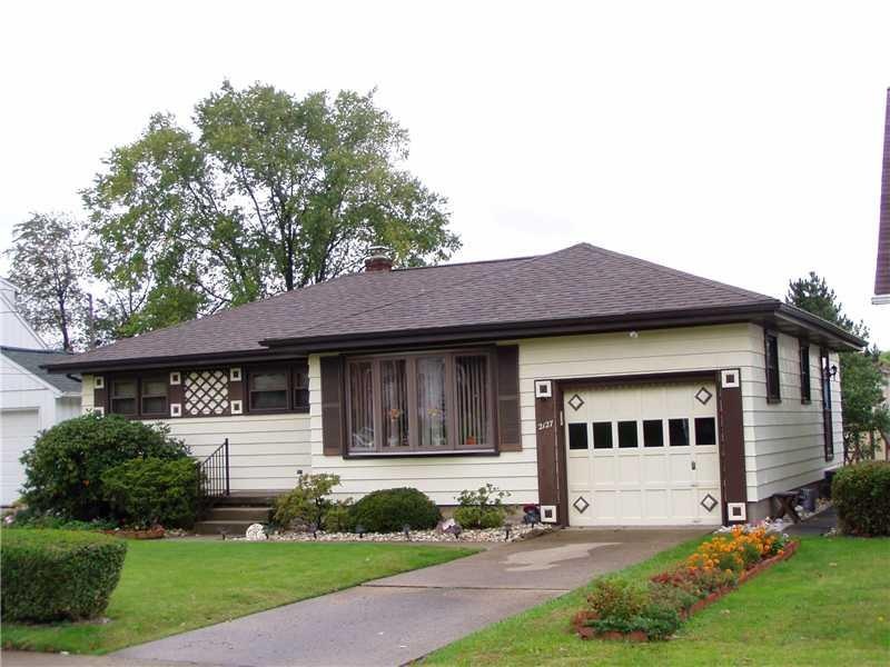 Exterior Front. Cute, cozy well maintained ranch, 