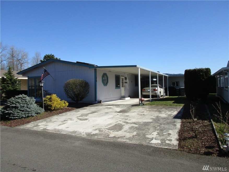 836 Harman Way S unit 76, Orting, WA 98360 - photo 1