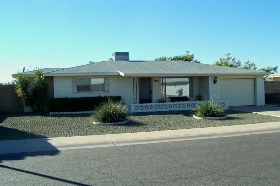 Front of 6041 E Boise