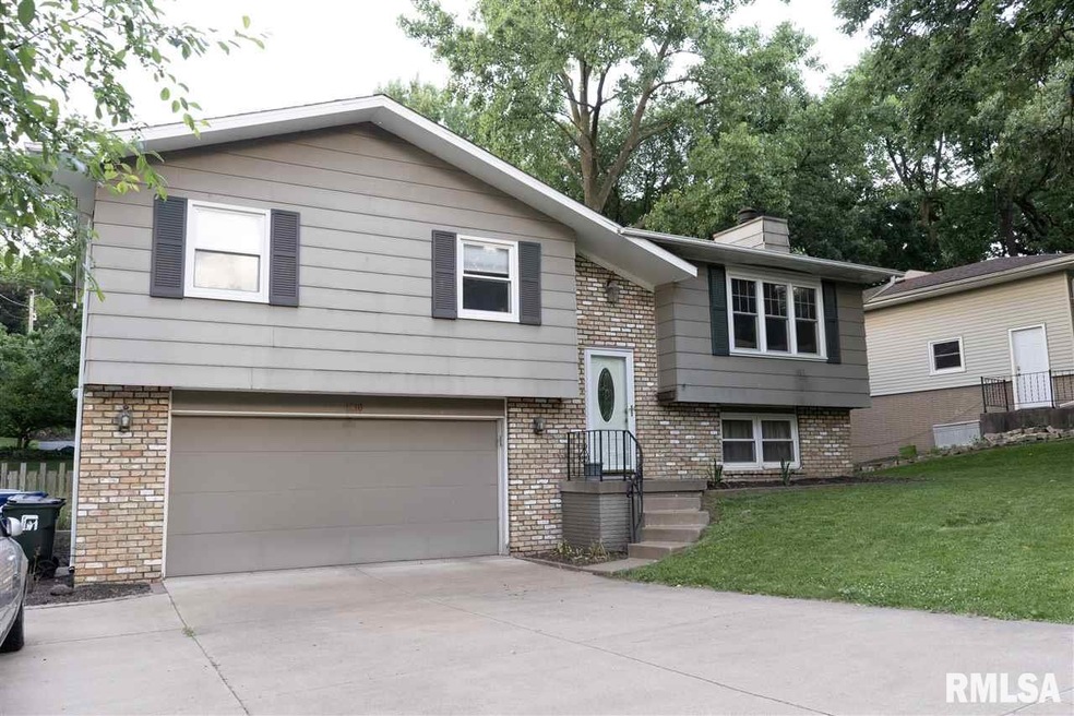 1210 Royal Oaks Dr, Davenport, IA 52806 - photo 1