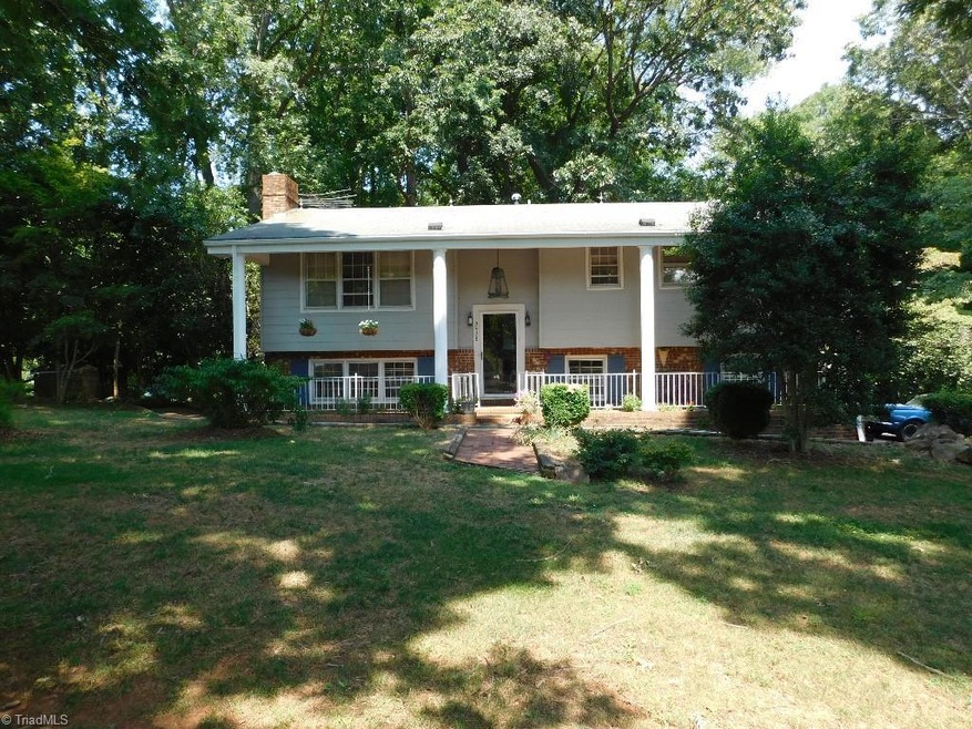 2428 Rockwood Rd, Asheboro, NC 27205 - photo 1